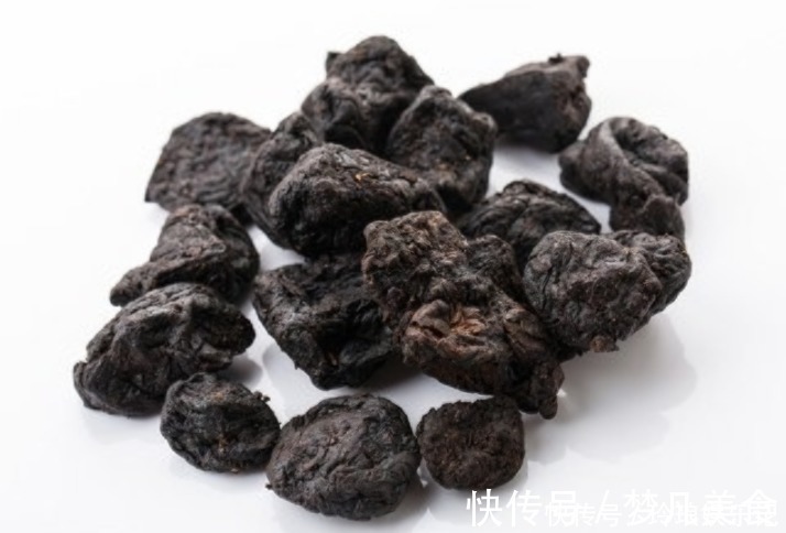 黄精|气血足不足，就看这2处！4味中药泡茶喝，就能大补气血，百病不生