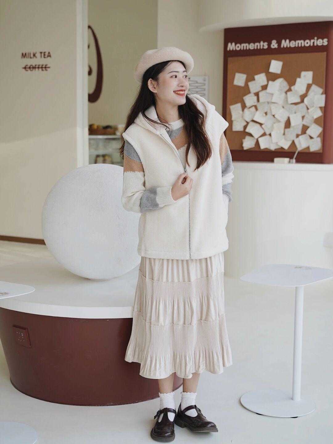 裙装|今年冬季流行“露腿”,显瘦显高还时髦,这才是女孩子该有的打扮!