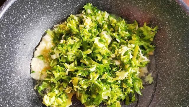 上火|这菜浑身都是宝,上火便秘就怕它,加个鸡蛋炒一炒,营养又美味