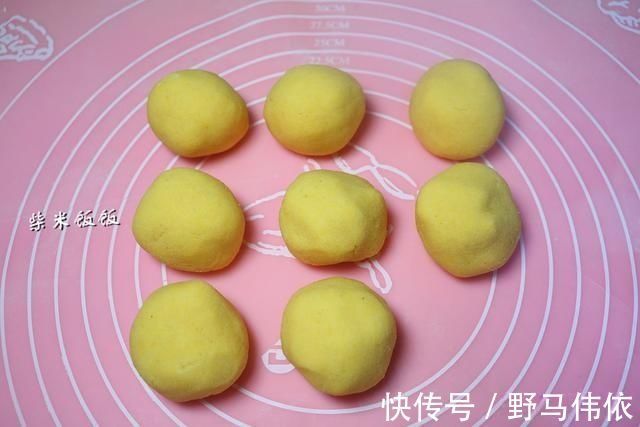 懒人|不醒面,不发面,开水烫一烫,做成懒人早餐,一次3个吃不够!