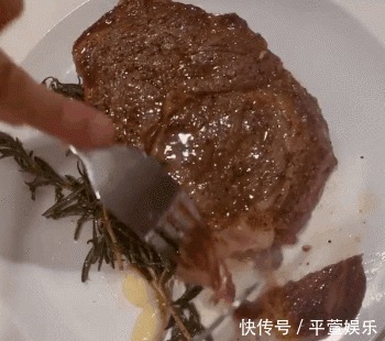 明星疫期居家全变厨师,何炅这菜我学不会,华晨宇这菜我吃不饱