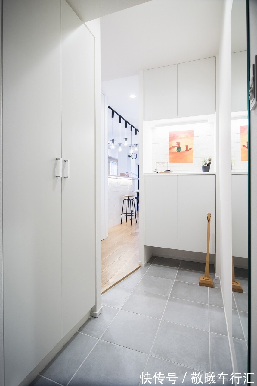 挂杆|看了日本人的玄关设计,我发现了无数中国家庭的通病