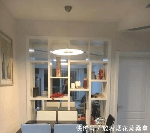 背景墙|不顾反对在卧室装两大排衣柜, 做完后大家都闭嘴了!