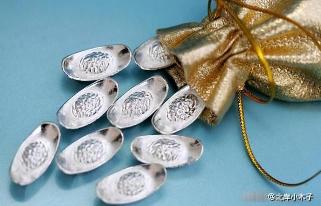 水浒传|武松六和寺出家,朝廷给了他十万贯赏赐,现在算起来是多少钱