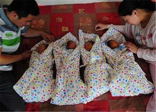 孩子|90后宝妈喜得4胞胎,看到宝宝的性别后,医生夸赞有福气