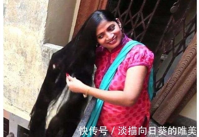 老公|印度女子头发长2米多, 因为有个不争气的老公, 只得含泪全部剪掉
