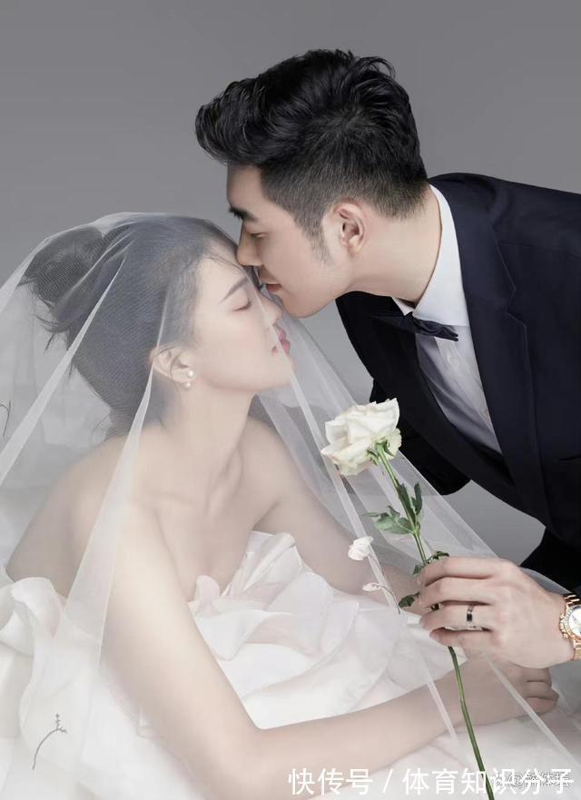 退役|张常宁官宣举办婚礼!结婚照郎才女貌很匹配,或间接宣布退役生子