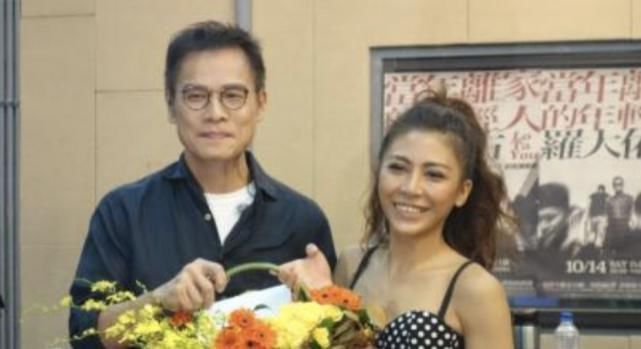 罗大佑|她曾被那英淘汰,罗大佑却现场收她为徒,如今地位跟那英平起平坐