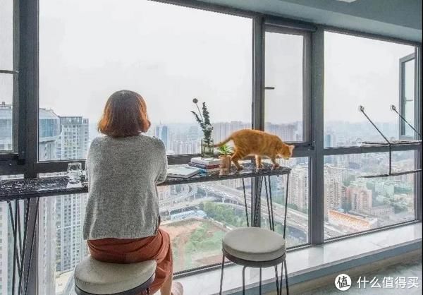 阳台上|阳台改成休闲区，到底合不合适？过来人告诉你真相！