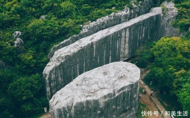 工程|中国“最大”烂尾工程，一块破石头累死3000人，如今却成旅游胜地