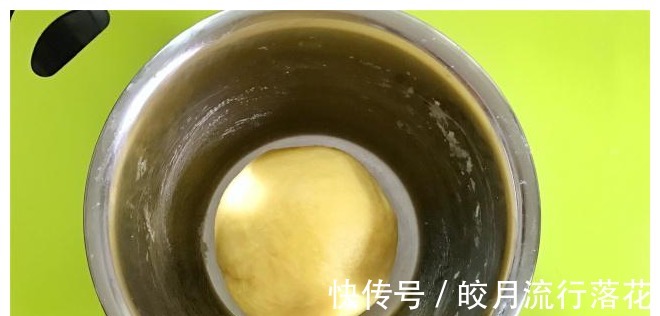 平底锅|不用烤箱,一口平底锅就能做的网红小吃,松软细腻,做法超简单!