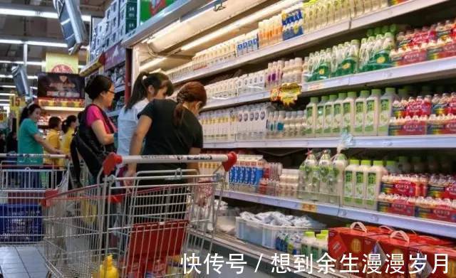 王健林|又一“暴利”行业诞生,有人一天赚20000,比房地产的利润率还高!