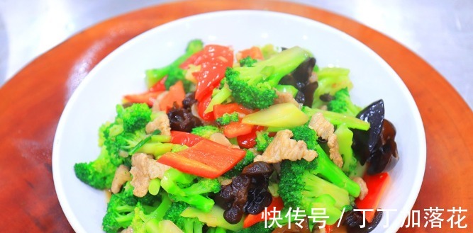 冬天晚餐吃什么推荐这5道热乎家常菜，营养又下饭，下班照着做！