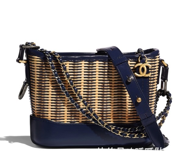 oblique 我和钟楚曦的度假差距 就是这只草编包！