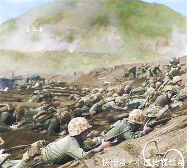 美军士兵|直击真实的太平洋战争现场:镜头下的战火硝烟,满地弹坑见证惨烈