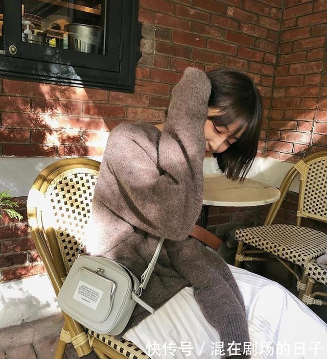 马甲 打底衫过时了！秋冬流行这4件内搭！打底衫过时了！秋冬流行这4件内搭！