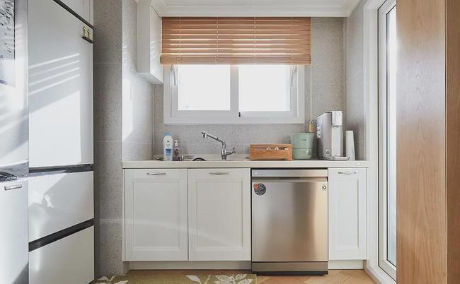 儿子|为儿子结婚,老两口重装114㎡,在配色上下功夫,前后像换了套房