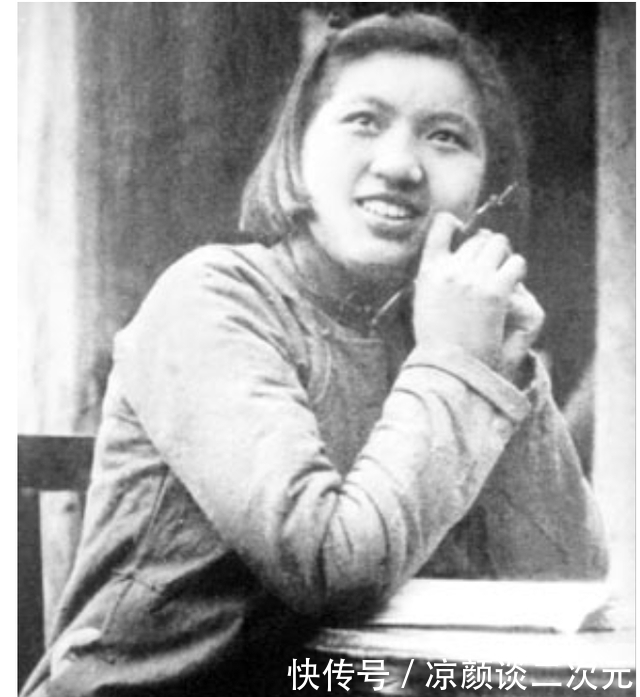 延安|父亲是少将，她是八路军第一位女参谋，后成新中国第二位女副总理