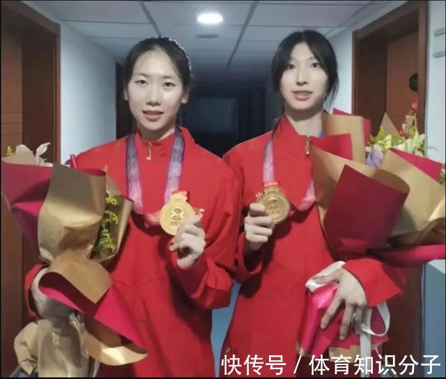国家队|中国女排新队长将出炉!恭喜李盈莹,她或成为2022年国家队队长!