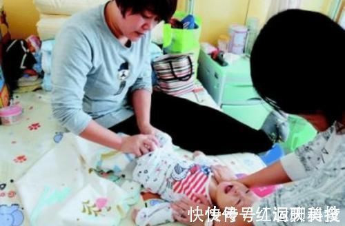 睡眠质量|宝妈为睡安稳觉,做了个假人陪着宝宝,宝宝的表情:不太对劲儿