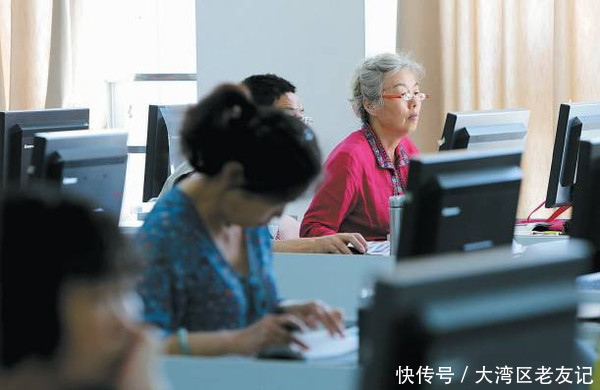 合唱团|10种老年人的健康生活方式,建议收藏