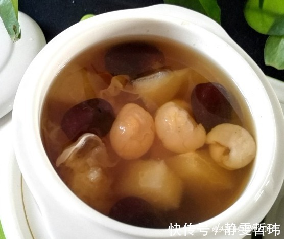 雪梨|桂圆和此物一起煮,增强记忆力,滋养卵巢,睡眠好了,人也精神了