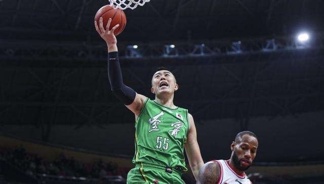 威姆斯|辽粤冲突谁是无辜者?CBA罚单揪出第一罪魁祸首,都错怪威姆斯了