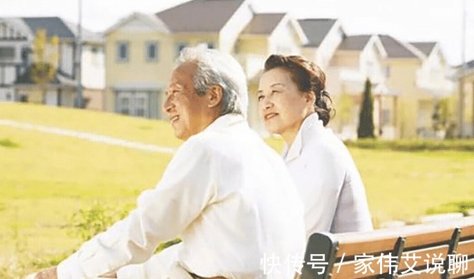 白岩松|白岩松:现在想要“养儿防老”,是几乎不可能的