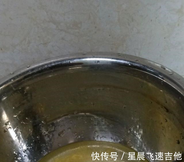 家中必备小零食糖炒栗子，香甜软糯，在家也能轻松制作！