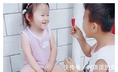 父母|“小暖男哥哥”专业哄妹妹走红,没什么事是“一块糖”搞不定的