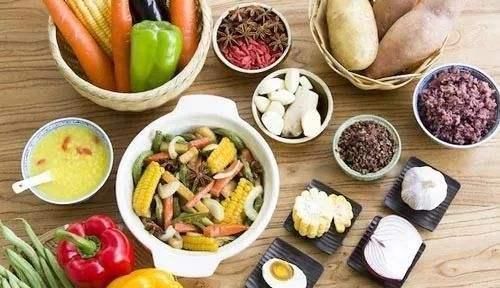 持续性|做好这5件事可稳定血压,警惕高血压对脑组织的3大损害