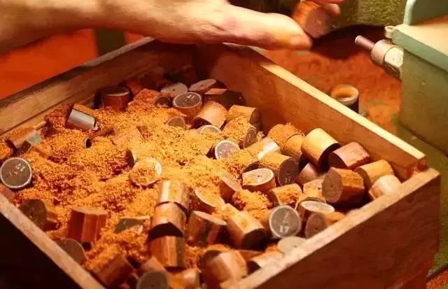 紫檀|紫檀从原木到手串全过程!图文并茂!