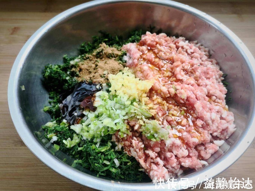 饺子馅|拌肉馅调料不是越多越好!牢记3放2不放,保证鲜嫩多汁,香喷喷