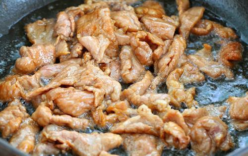 肉片用淀粉腌制是不对的酒店大厨教你2个诀窍,肉片香嫩更入味