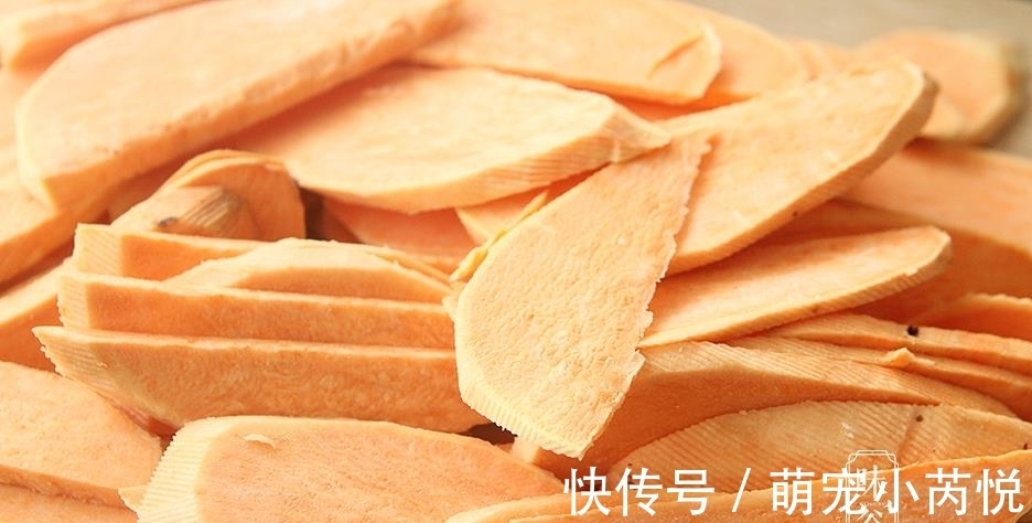红薯片|红薯新吃法,加上面粉,酥香美味,一周吃3次也吃不腻,比零食香