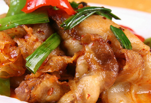 长寿|长寿是“吃”出来的中老年人常吃肥肉会折寿吗看完再吃也不迟