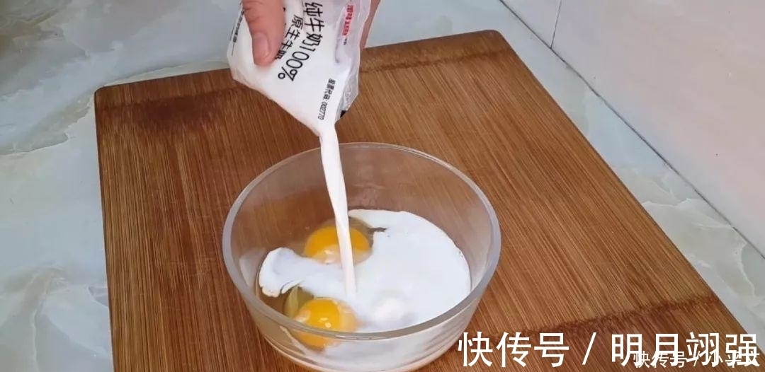 面粉还能这样做,不用一滴水,比面包火烧都好吃,老婆3个不够吃