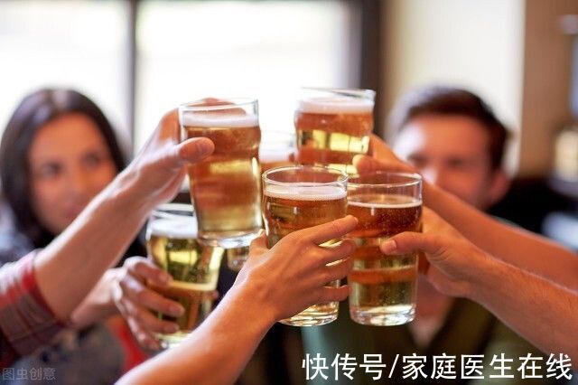 拼酒|和别人拼酒，喝白酒伤身还是喝啤酒伤身？研究：可别混着喝