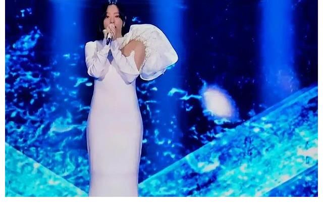 张靓颖|赞张靓颖深情演唱《长津湖》主题宣传曲《最可爱的人》