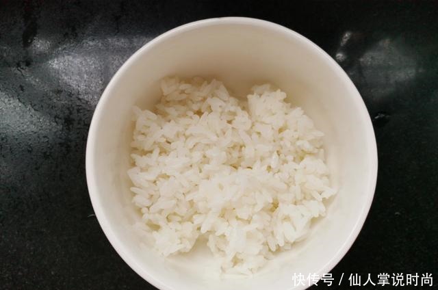  做法|外面卖的玉米汁为什么好喝原来只加清水还不够，分享正确做法