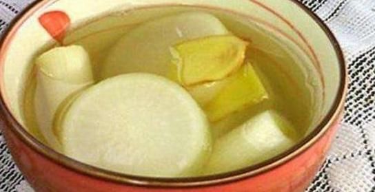 六旬老太每天一碗“生姜水”，后去医院复查时，医生都竖起大拇指