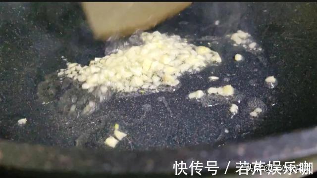绿菜花|蒜蓉西蓝花的家常做法，清脆爽口又营养，孩子最爱吃