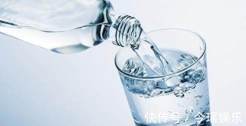 早上起床|医生:最便宜的“长寿药”就是喝水!但要知道2个时间不能喝