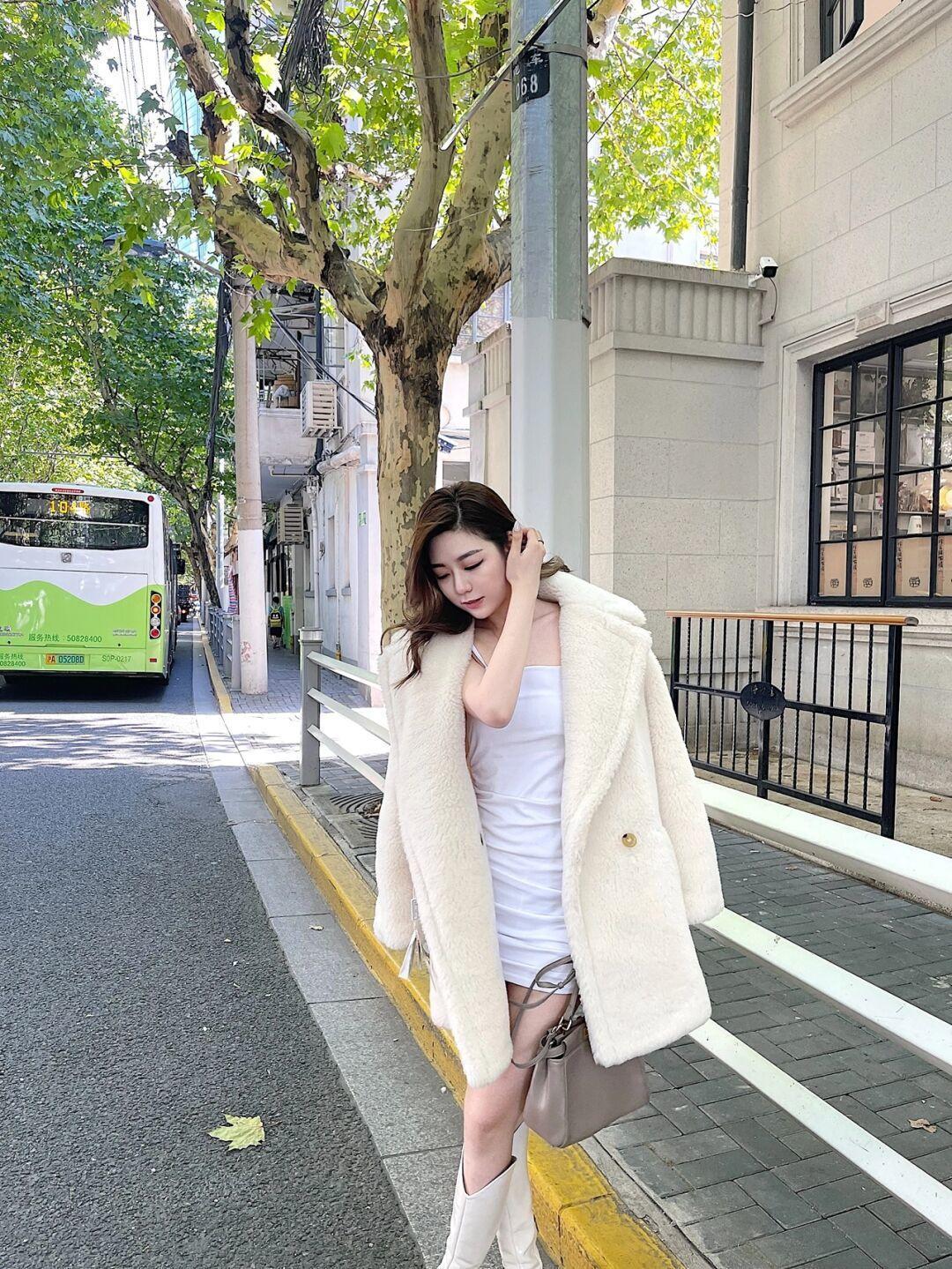 白色|今年冬天来一件“泰迪熊”外套吧!长短皆可,只需备上这4色