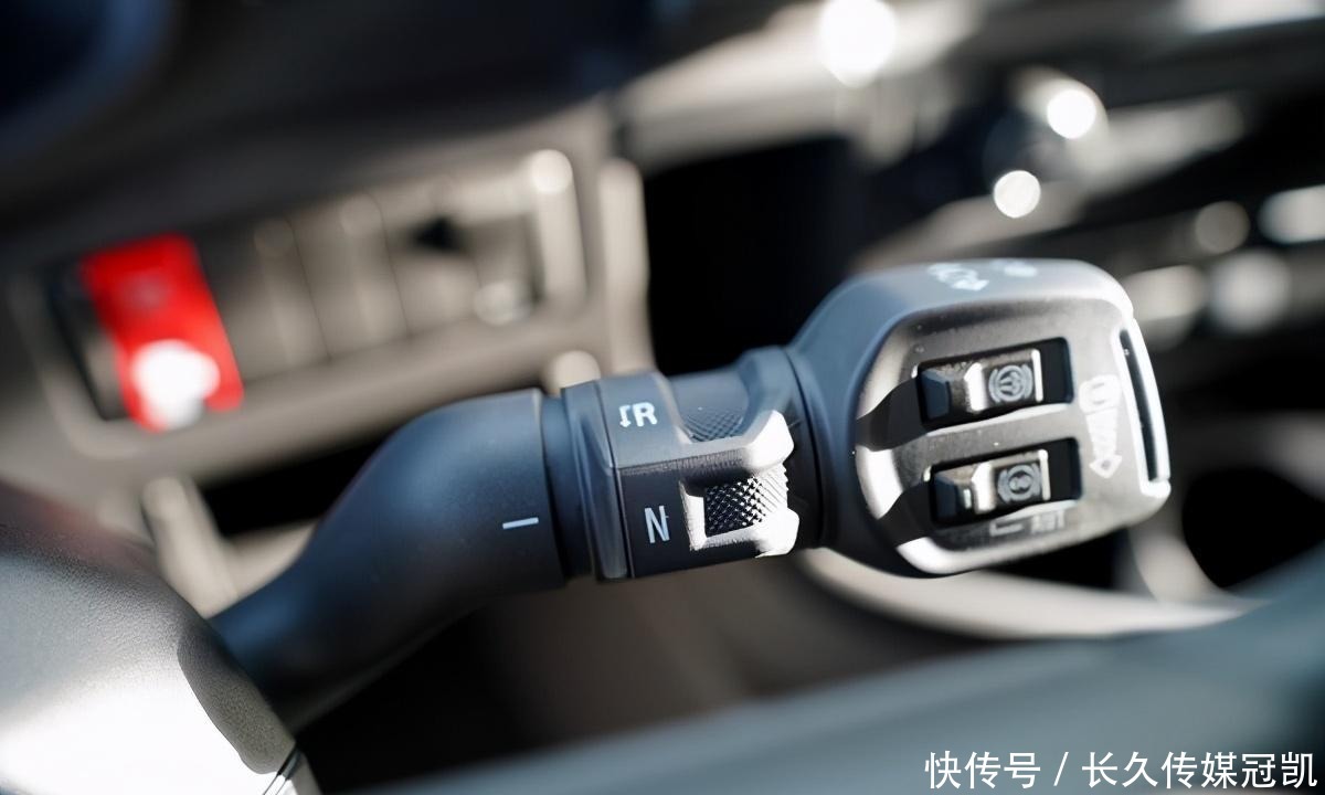 斯堪尼亚|斯堪尼亚在国内销量最好的牵引车，G500这配置你满意吗？