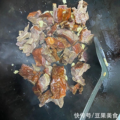 养生|腊排骨饭舌尖上的养生美食