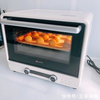 这样做莲蓉甘露酥，比饭店做的好吃百倍，做法超简单