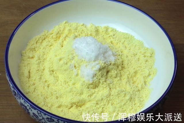 家里有玉米面就能做蛋糕,不用烤箱,不用电饭煲,比买的好吃