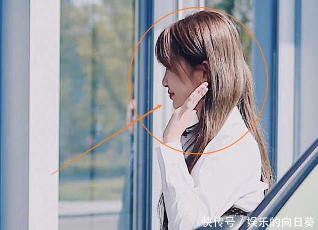 虞书欣|虞书欣上班路透生图曝光,离开五级瘦身特效,她这身材认真的