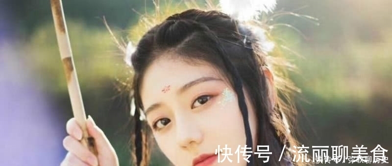 娥娥&一首古老的情诗,流传了两千多年,开篇的第一句每个人都读过!